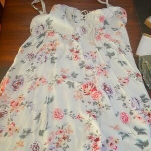 I'm selling a very soft dress
